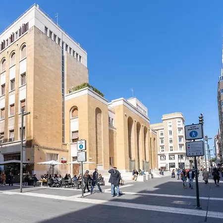 Railway Station Apartment *