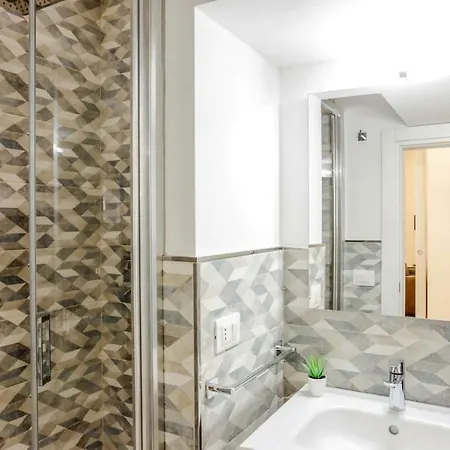 Railway Station Apartment *